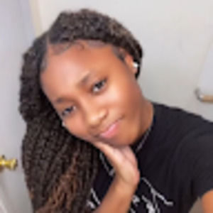 Meet your Posher, Senaya